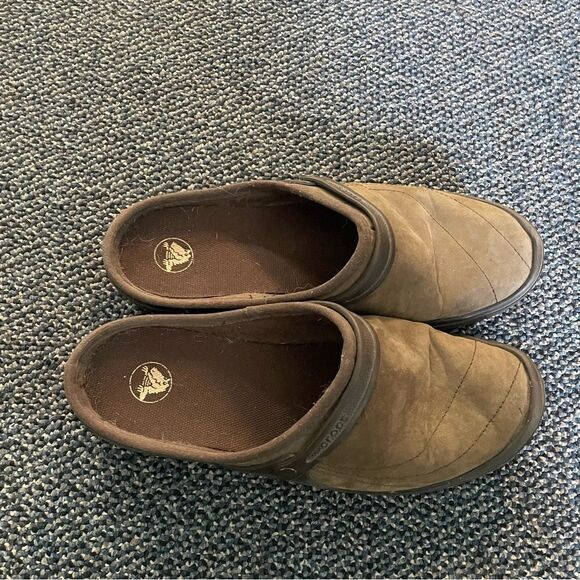 Crocs Womens Brown Slip On Shoes Size 10 - Picture 2 of 5